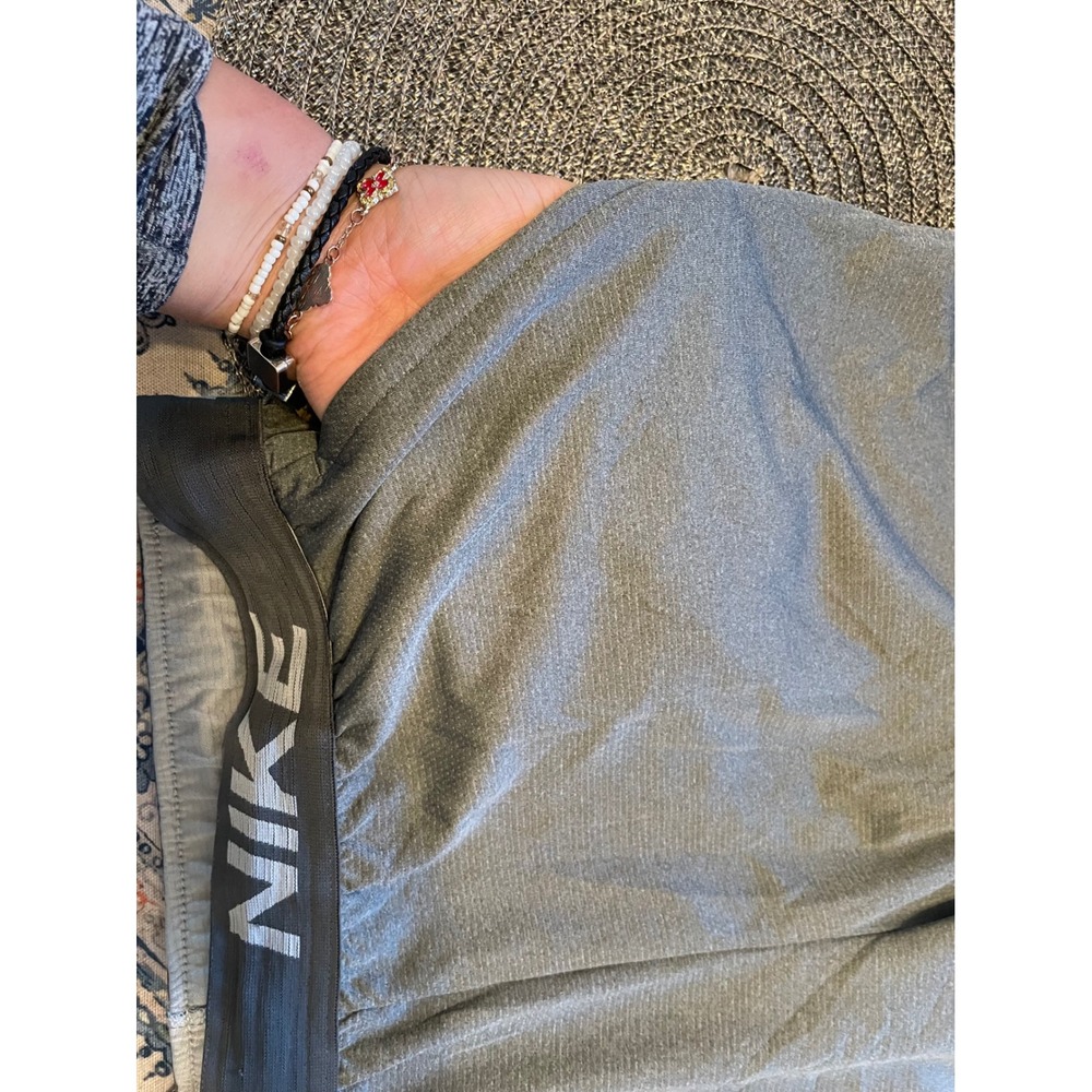Nike Mens Dri-FIT Training Shorts Gray Heathered Athletic Gym XL Pocketed - Picture 3 of 4